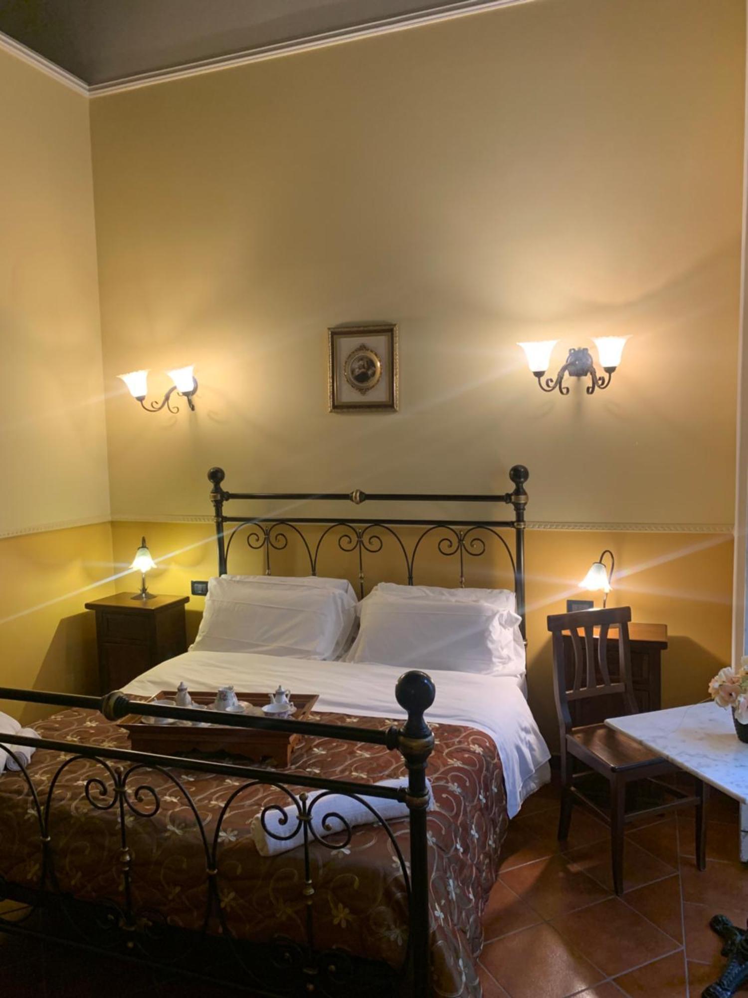 Hotel Pignatelli Napoli Экстерьер фото