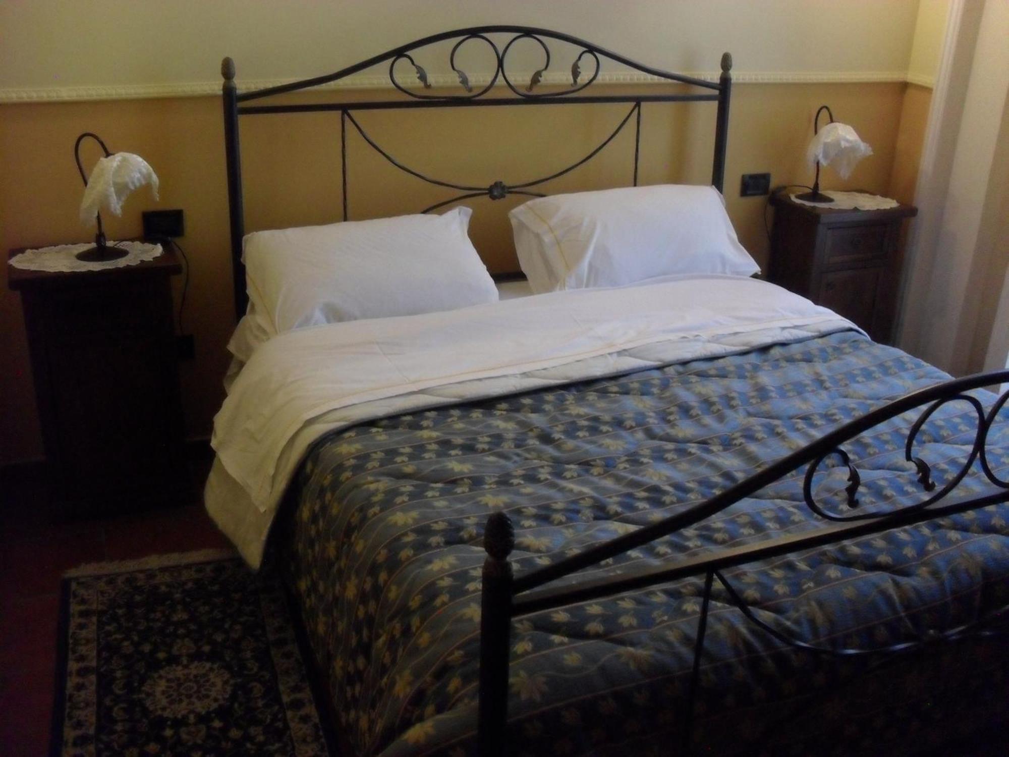 Hotel Pignatelli Napoli Экстерьер фото